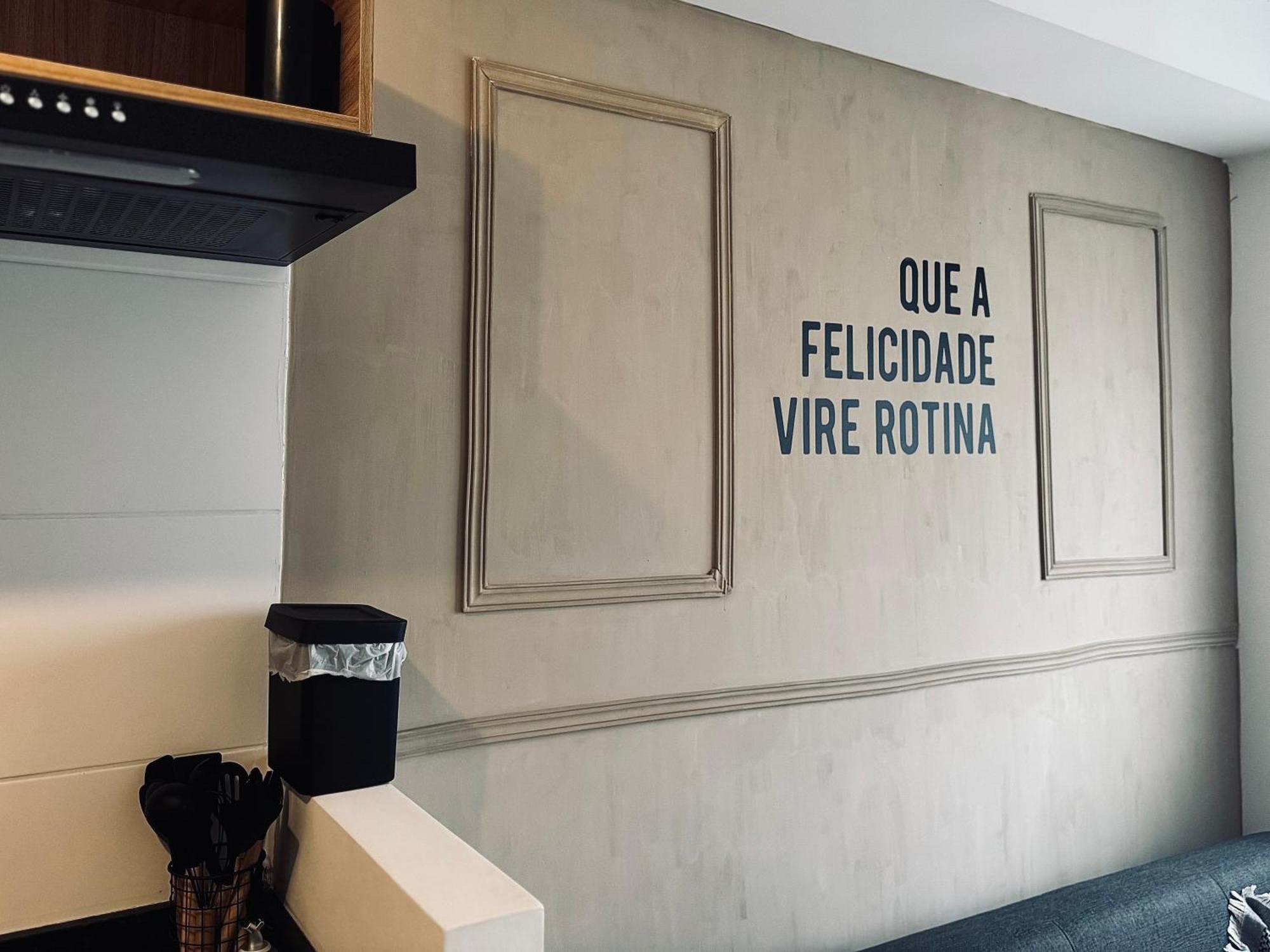 Apartamento Elegante Com Opcao De Estacionamento No Bras *